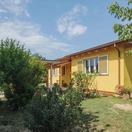 Casina Del Sole By Interhome بيت للعطل *
