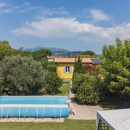 Casina Del Sole By Interhome * ليدو دي كامايوري